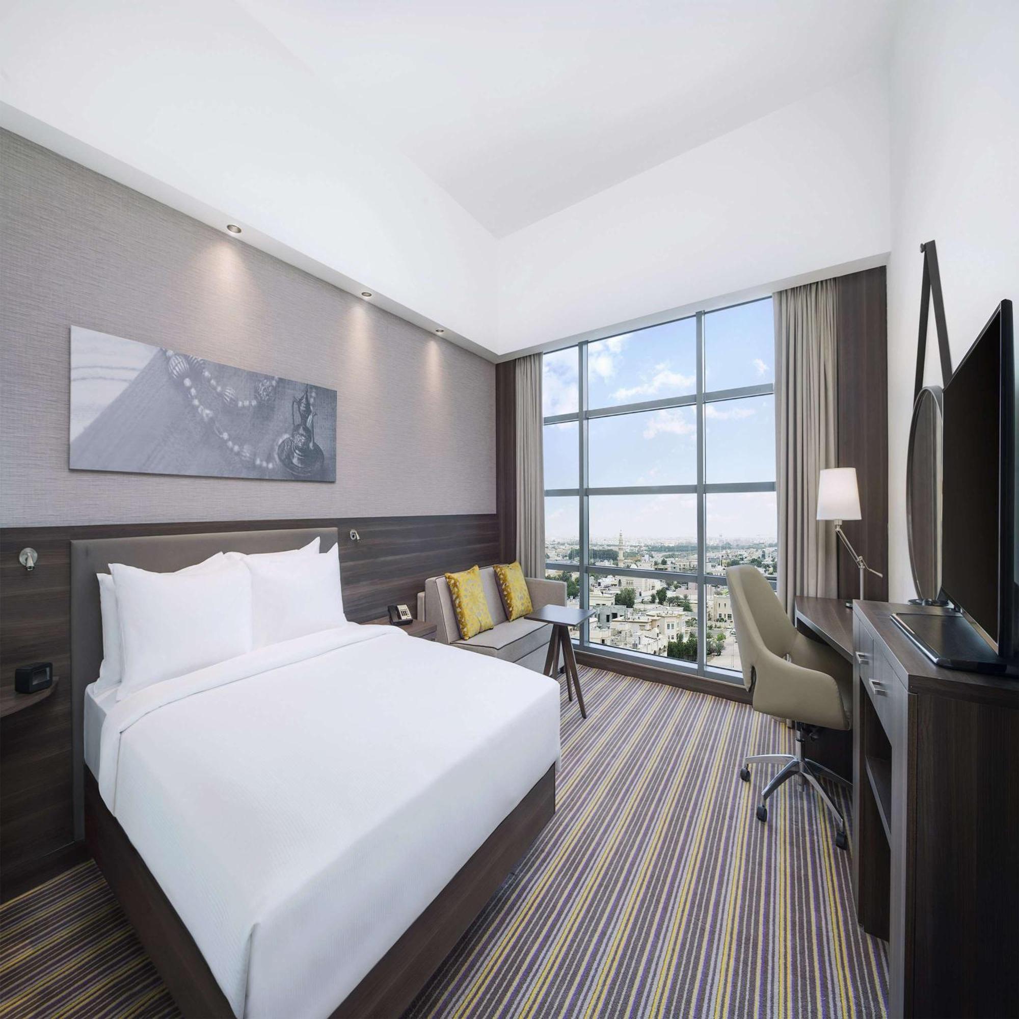 Hampton By Hilton Airport 3* Дубай
